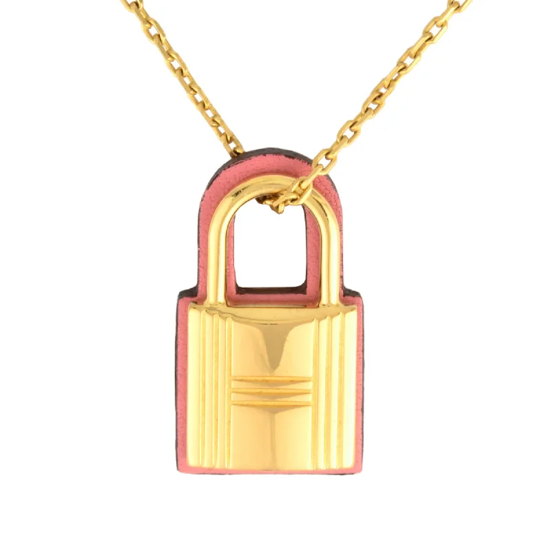 Linked pendant necklaces-Hermes Kelly  pink  Plating Leather Pendant Necklace (Pre-Owned)