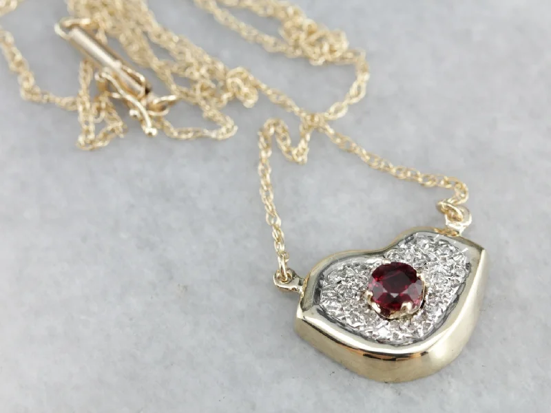 Pentagon pendant necklaces-Modern Ruby Lips Necklace