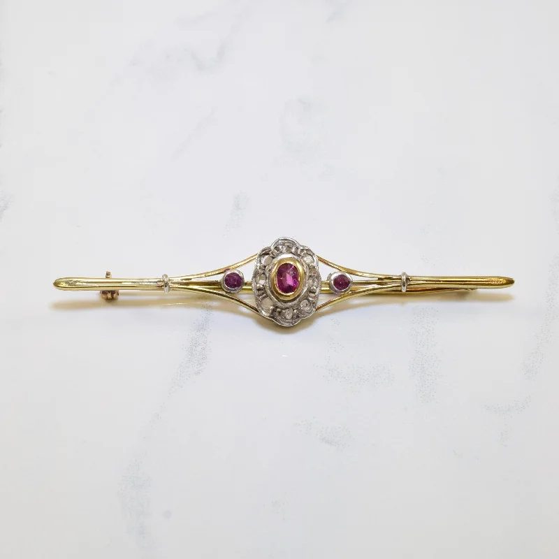 Fluid shape brooches-Early 1930s Diamond & Ruby Brooch | 0.55ctw |