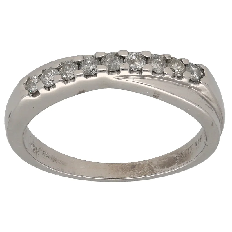 Simple modern rings-18ct White Gold 0.27ct Diamond Half Eternity Ring Size K