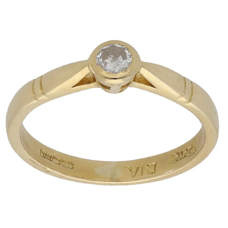 Waxing moon rings-18ct Gold 0.15ct Diamond Solitaire Ring Size K