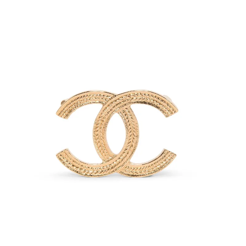 Natural form brooches-Chanel Gold Olive-Leaf Detail CC Brooch