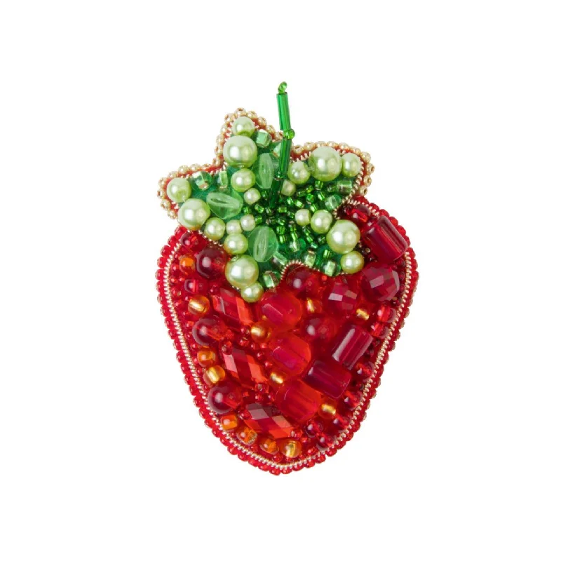 Ornate accent brooches-BP-295C Beadwork kit for creating brooch Crystal Art "Strawberry"