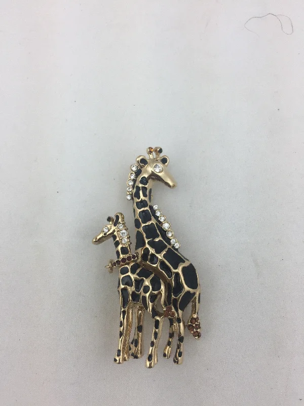 Sleek pin brooches-St. John Mother Giraffe and Baby Giraffe Brooch!