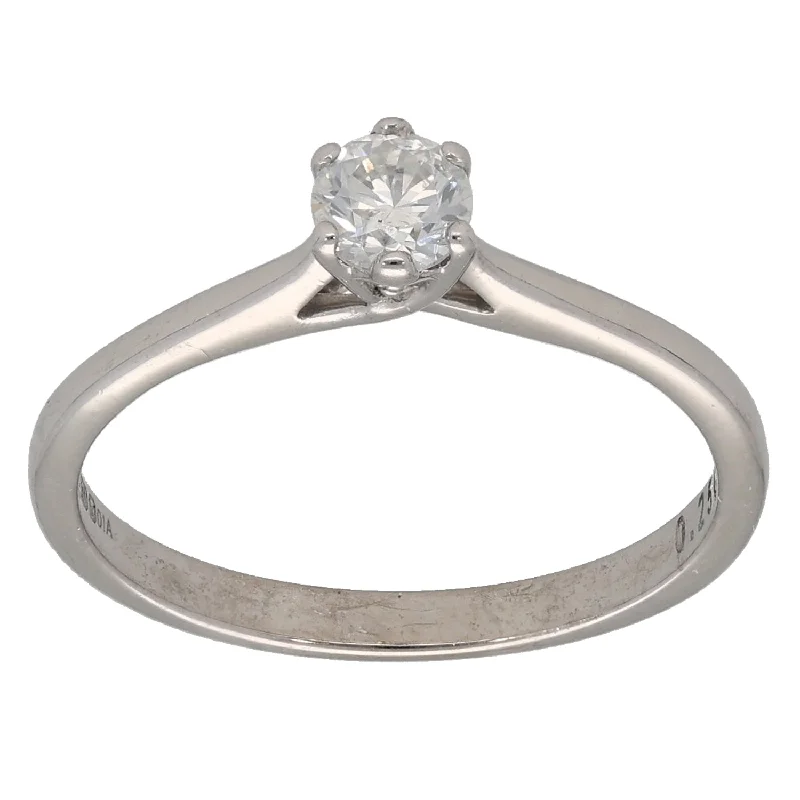 Hidden clasp rings-9ct White Gold 0.25ct Diamond Solitaire Ring Size S