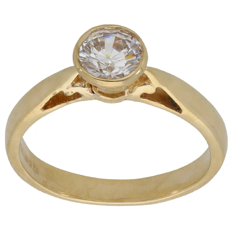 Glittering diamond rings-9ct Gold Cubic Zirconia Single Stone Ring Size M