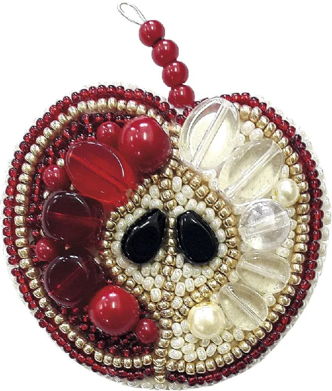 Protective eye brooches-BP-188C Beadwork kit for creating brooch Crystal Art "Red apple"