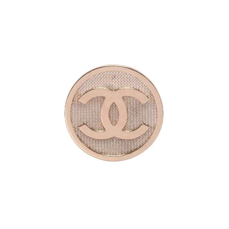 Ladybug brooches-Chanel Light Gold Mesh Round CC Brooch