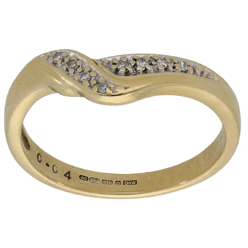 Simple modern rings-9ct Gold 0.04ct Diamond Alternative Ring Size M