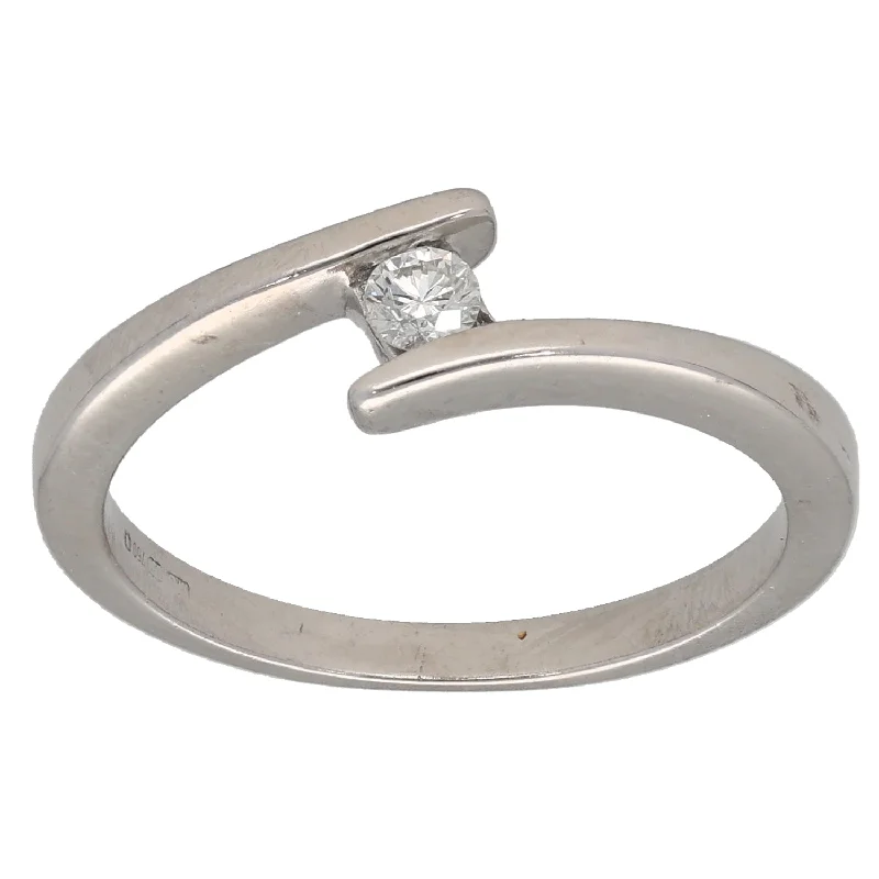 Artistic shape rings-18ct White Gold 0.08ct Diamond Solitaire Ring Size N